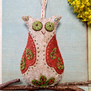 Corinne Lapierre Folk Embroidered Owl Felt Craft Mini Kit