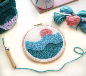 The Modern Crafter - Waves Punch Needle Kit for Beginners