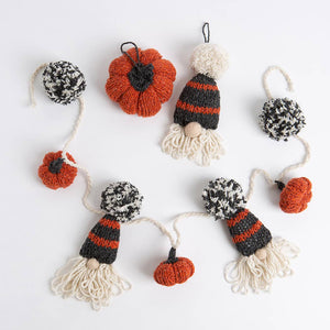 Wool Couture Company - Halloween Decorations Garland & Baubles Knitting Kit