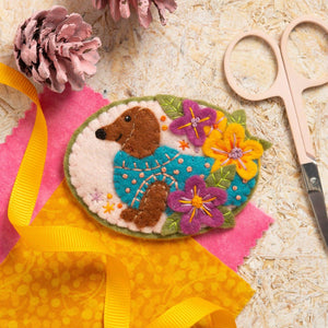 Dachshund Brooch Felt Craft Kit-Rosy Posy Petals