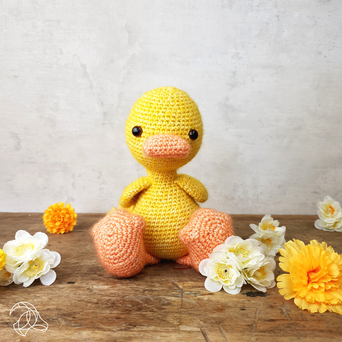 Duck amigurumi Crochet Kit