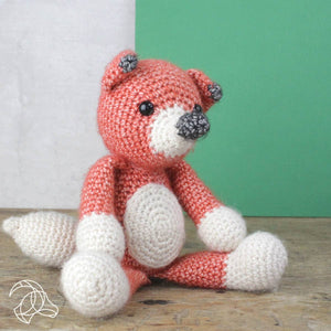 Hardicraft - DIY Crochet Kit - Splinter Fox-Rosy Posy Petals